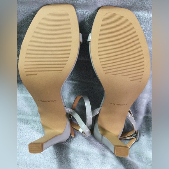 Lisa Vicky Grace V Pebble Grey Patent Heels Size 9M - Picture 7 of 10